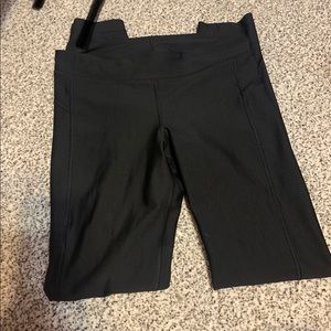 Black under armour leggings
